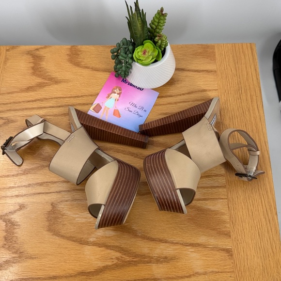 Steve Madden Dezzzy Cream and Brown Platform Heels 7.5 Strappy - Picture 5 of 11